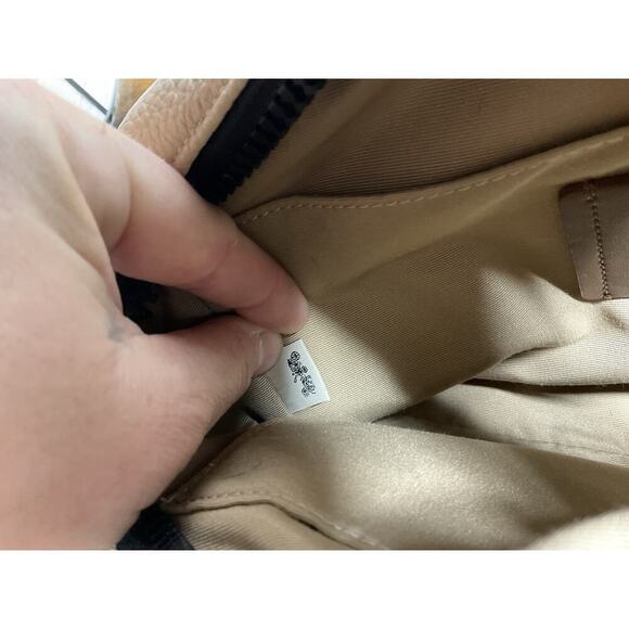 Coach X Jean Michel Basquiat Track Crossbody Pebble Leather C5425 - Picture 13 of 16